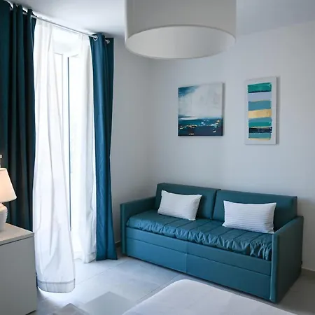 L'ancora Oda ve Kahvaltı 4*